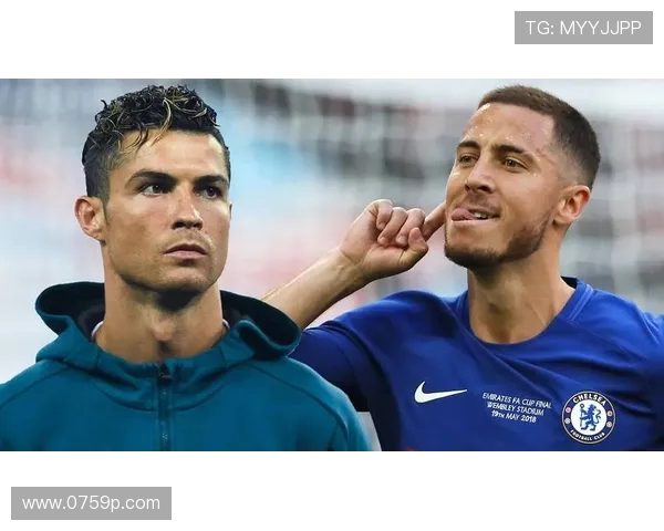 《幸福肥阿扎尔现身蓝军慈善赛球迷笑侃:退役日子太惬意》